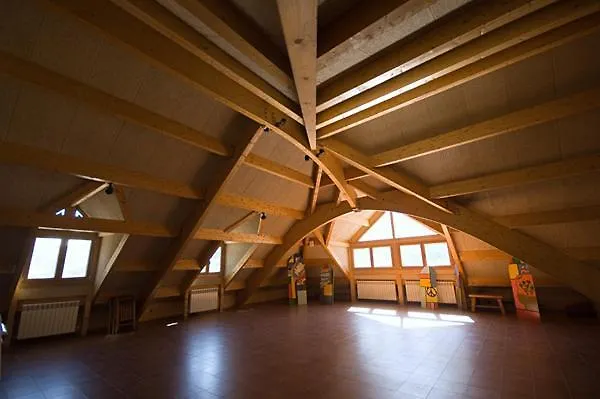 La Casa De Pineta Hostel